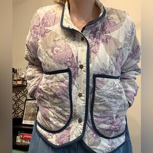 Chic Women's Quilted Jacket in Purple and Cream